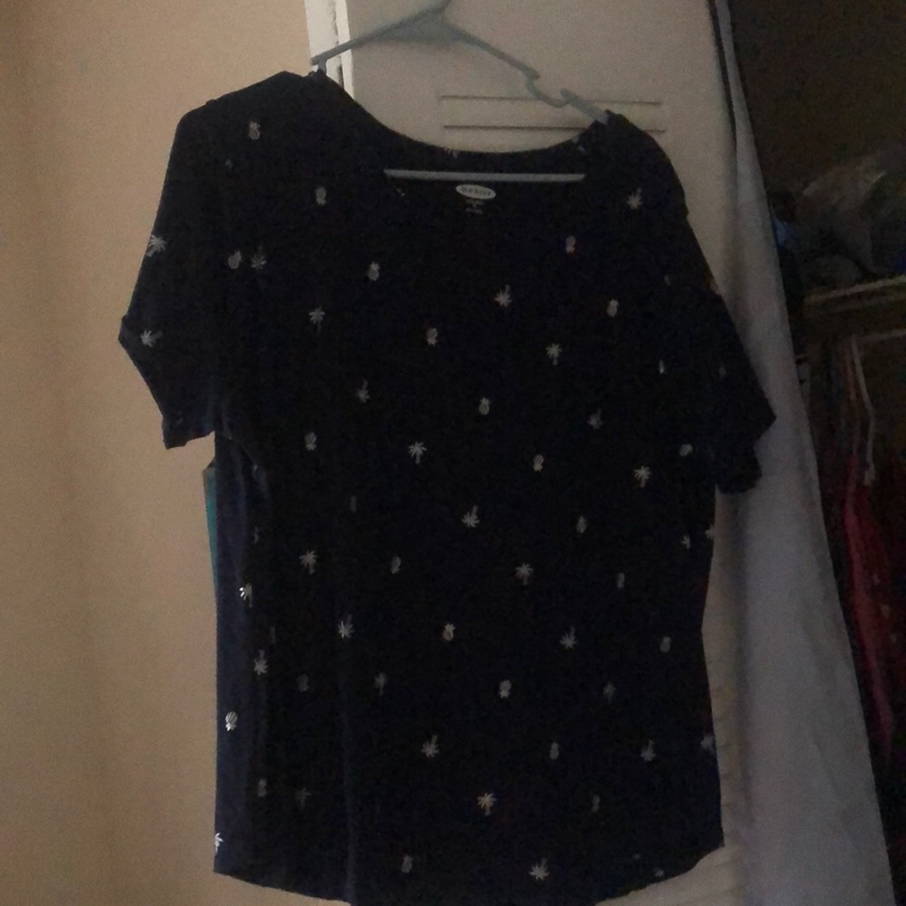 Graphic tee